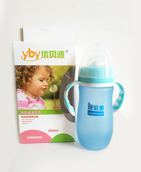 優(yōu)貝源感溫變色奶瓶時(shí)尚款藍(lán)色260ml.jpg 優(yōu)貝源感溫變色奶瓶時(shí)尚款藍(lán)色260ml.jpg